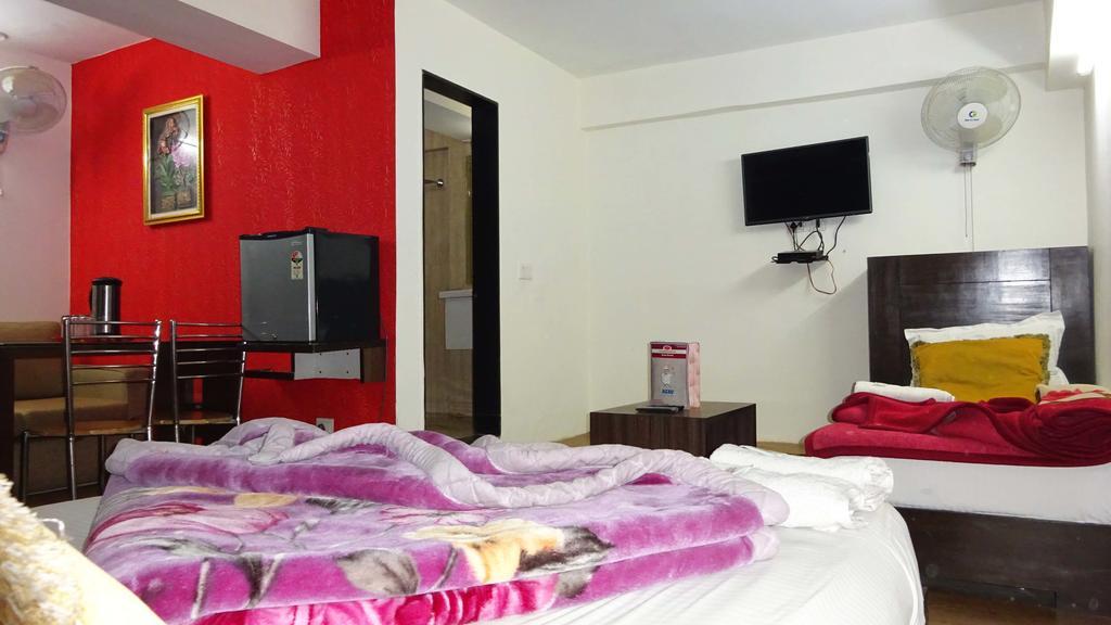 Hotel Durga International 뉴델리 외부 사진