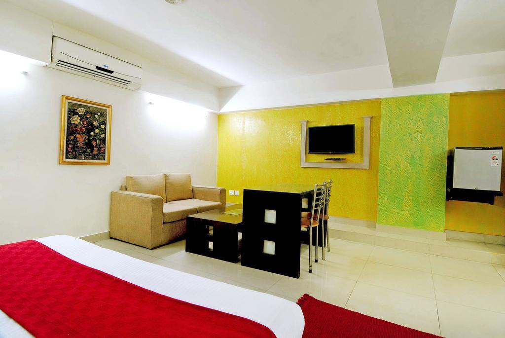 Hotel Durga International 뉴델리 외부 사진