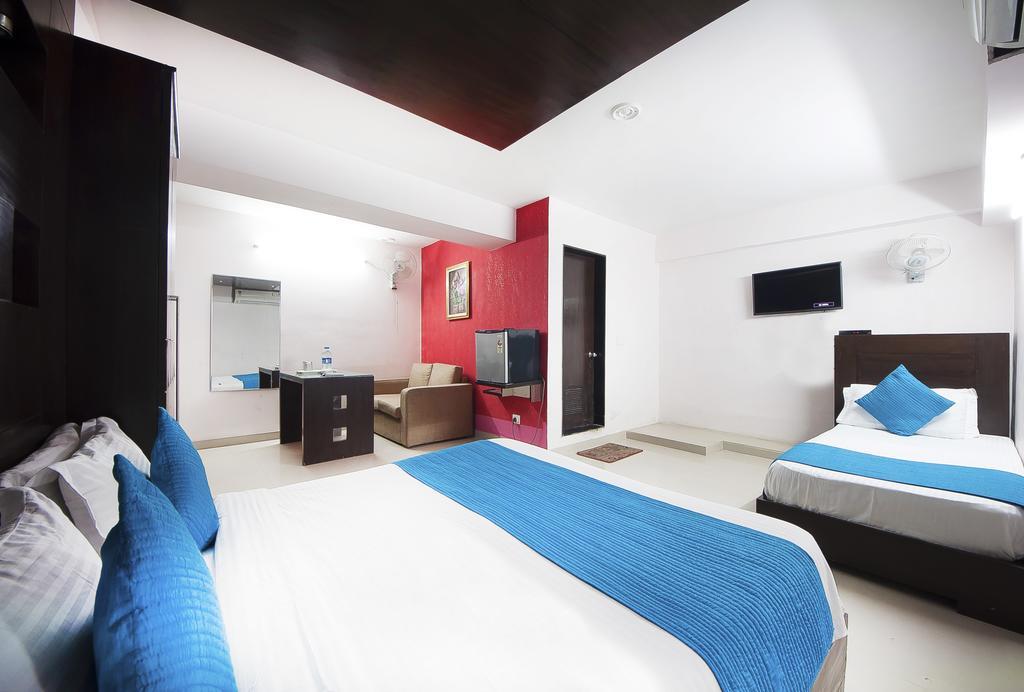 Hotel Durga International 뉴델리 외부 사진